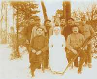  1914-1918 Blessés et leur infirmière Wounded and their nurse.jpg 